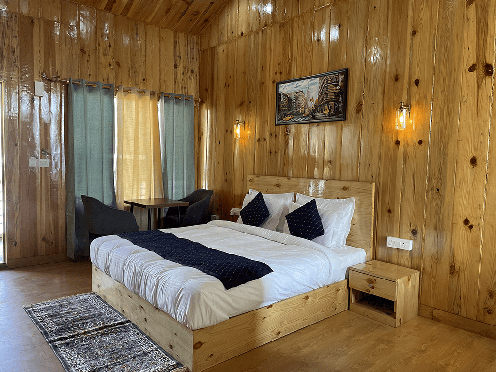 Castle Cottage - Mountain View with Modern Amenities