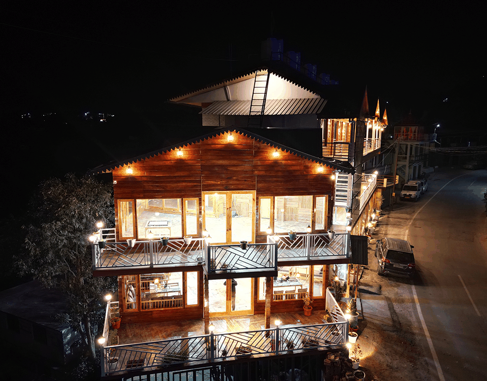 The Golden Castle Hotel in Mukteshwar, Nainital